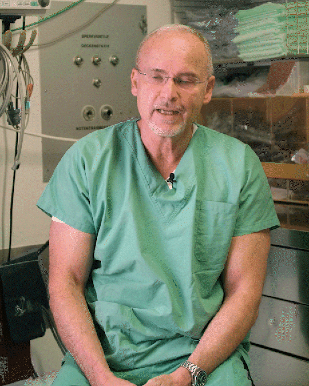 SCHLAWEANA Kunde: Privatklinik Confraternität | Endoskopie Kampagne Gif von Dr. Marcus Franz aus der Privatklinik Confraternität